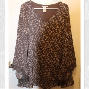 Flowy patterned dress